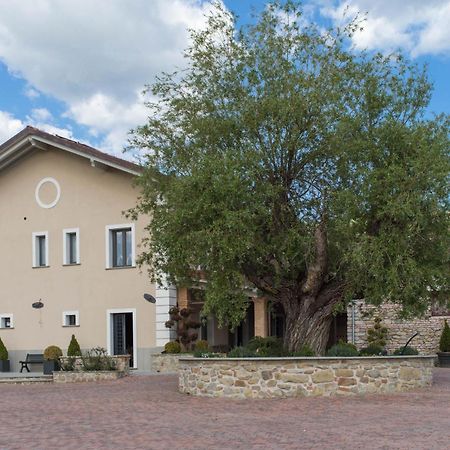 Casale Virginia Guest House Cesariano Bagian luar foto