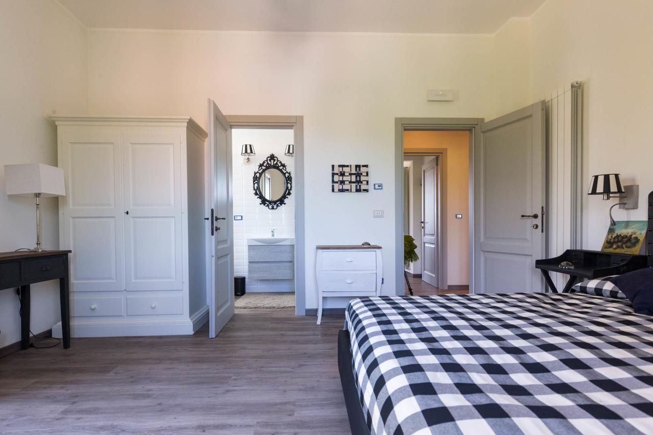 Casale Virginia Guest House Cesariano Bagian luar foto